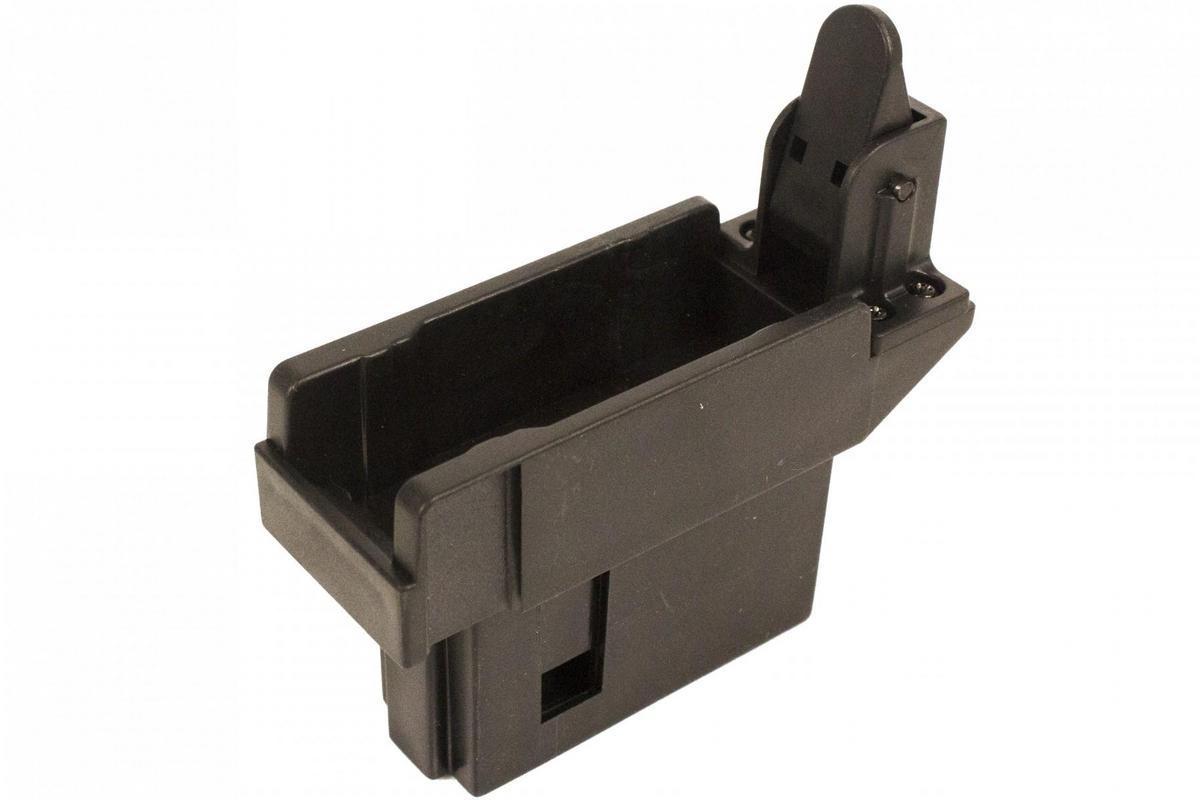 Rullattavan lippaanlataajan adapteri, AK