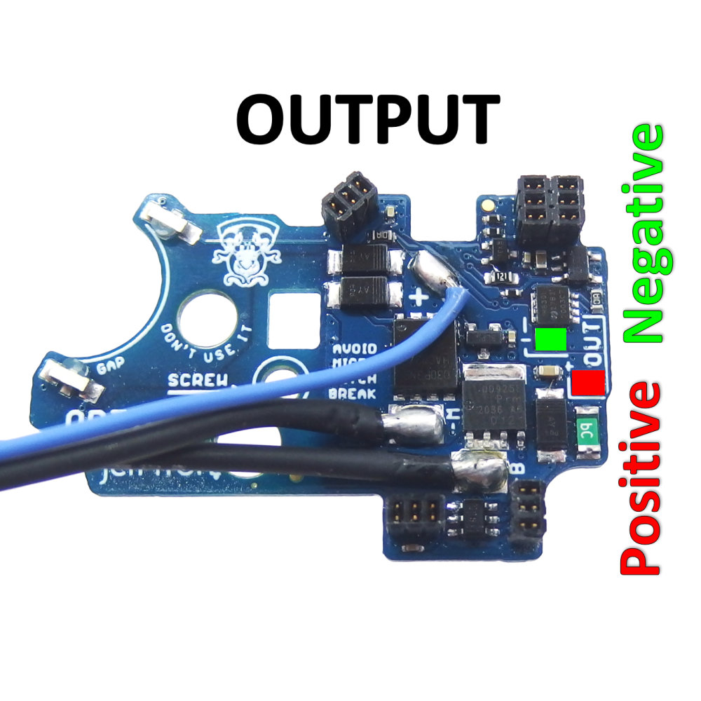 Leviathan V2, optinen (johdotus taakse + CNC M4/M16 Classic liipaisin)