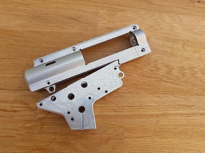 RetroArms CNC V2 Kaksiosainen rataslaatikko pikajousenvaihdolla (9mm) – hopea