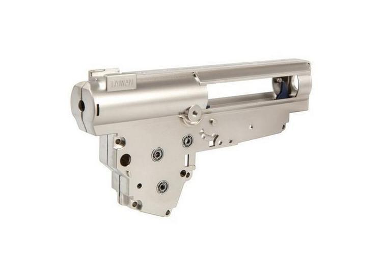 8mm rataslaatikkosetti AK-sarjalle, versio 3