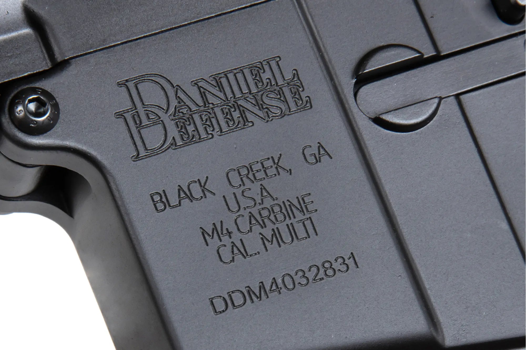 Daniel Defense® SA-E27 RISIII 10.5'' EDGE™ HAL ETU™ sähköase - musta