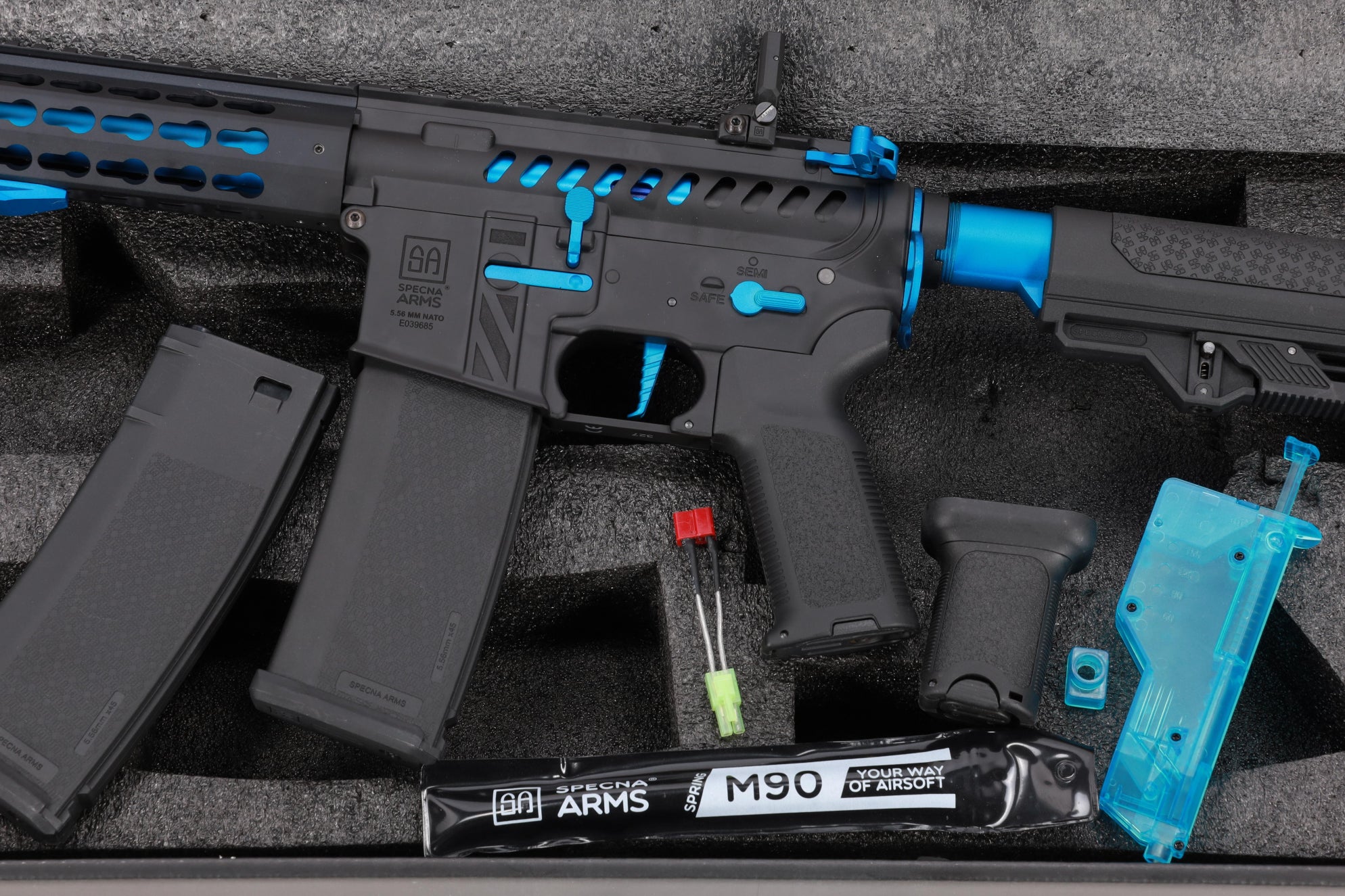 Specna Arms SA-E40 EDGE™ HAL 2 ETU Light Ops Stock Gen. 2 - Blue