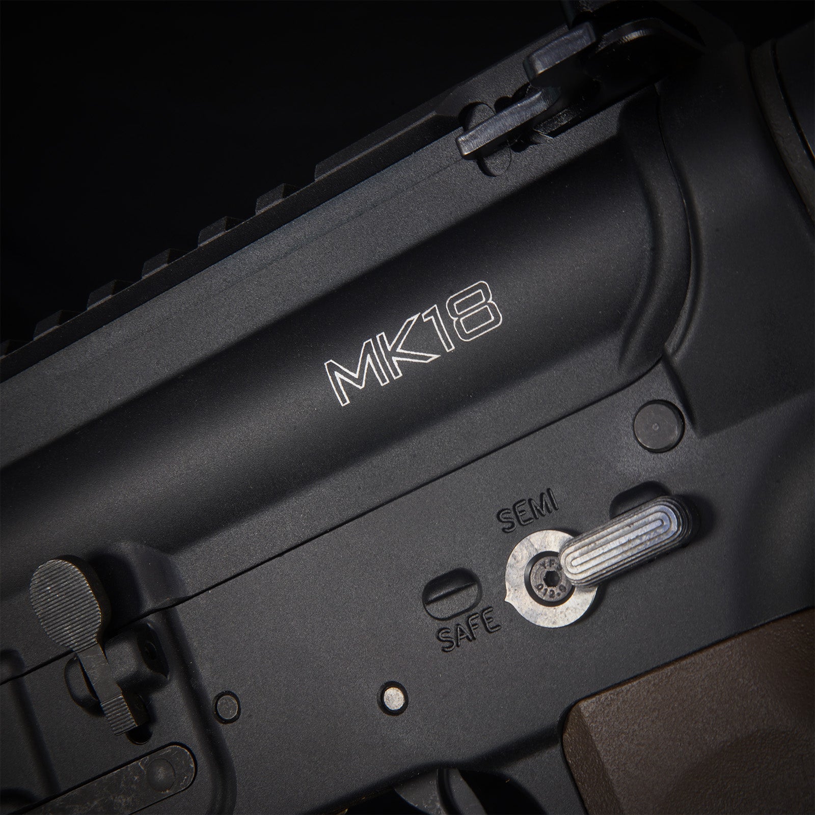 Wolverine Airsoft MTW Daniel Defense MK18 RIS II XB - Milspec Brown