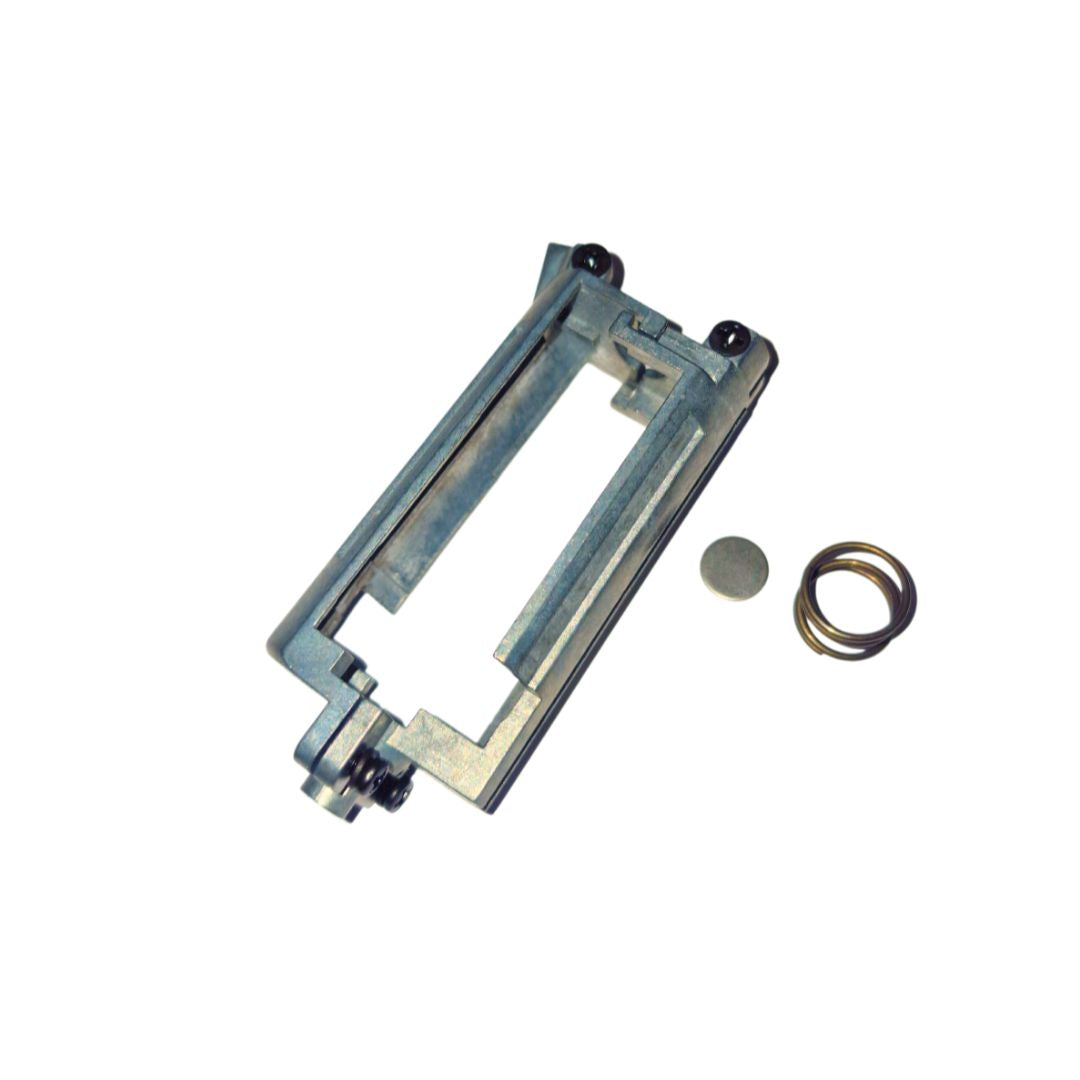 Moottorin häkki AK-sarjalle