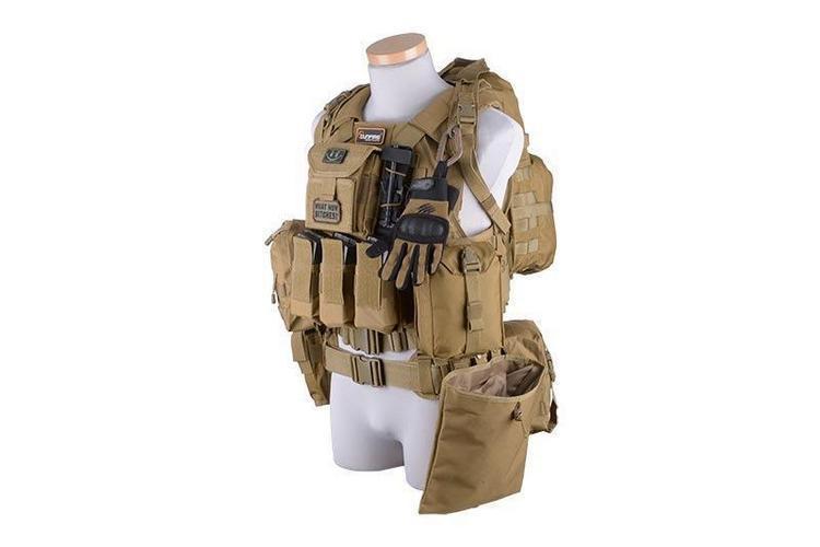 GFC Tactical M4/M16 triplatasku, MOLLE-yhteensopiva -  OD