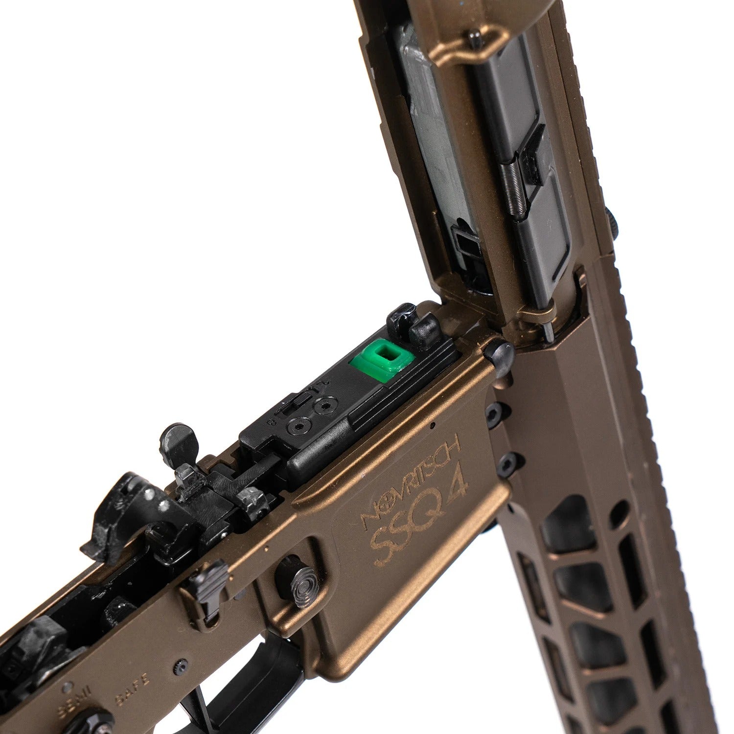 Novritsch SSQ4 Gas Blowback kaasukivääri